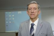 Un piloto de tormentas para un aterrizaje difícil  - Por Dr. José Armando Caro Figueroa