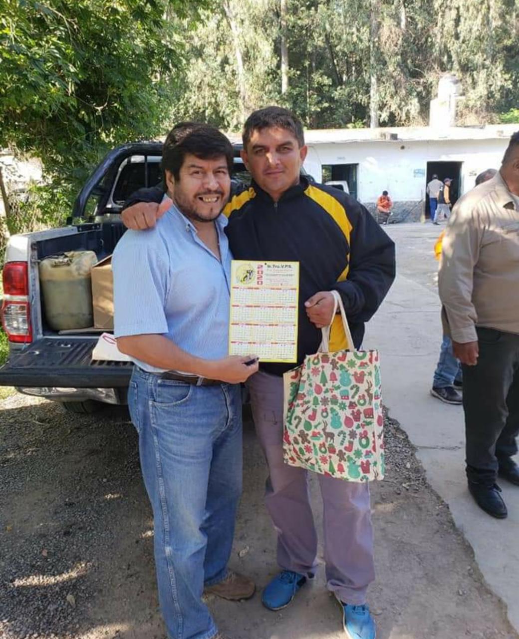 foto archivo entregade bolsones navideños  