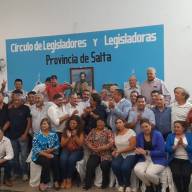 La flamante organizada 62 organizaciones de Salta, fueron recibidos por el gobernador, donde hubo reproches hacia el mandatario pero igualmente le dieron su respaldo para la reelección