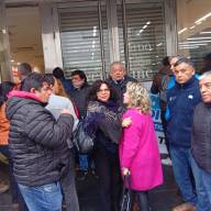 La Bancaria Salta: Empleados de Santander, realizaron un cese de actividades por despidos sin justa causa