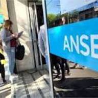 El seguro de desempleo ya suma 145.000 altas en 2026, casi un 30% más que el año pasado